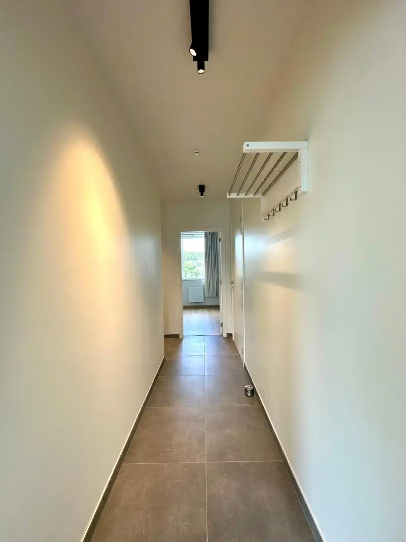 Modern appartement op gunstige ligging te Sint-Andries foto 8