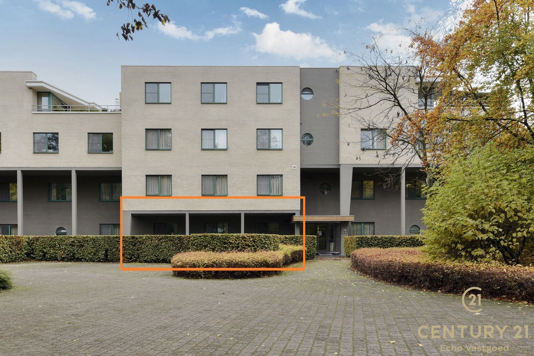 Exclusief gelijkvloers luxe appartement met parktuin foto 29