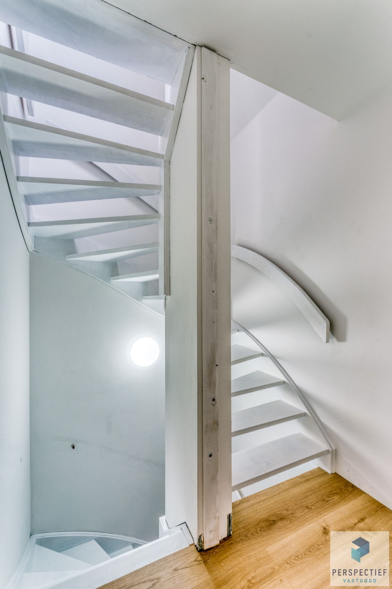 VERRASSEND RUIME en ENERGIEZUINIGE WONING met ZONGERICHTE TUIN foto 15