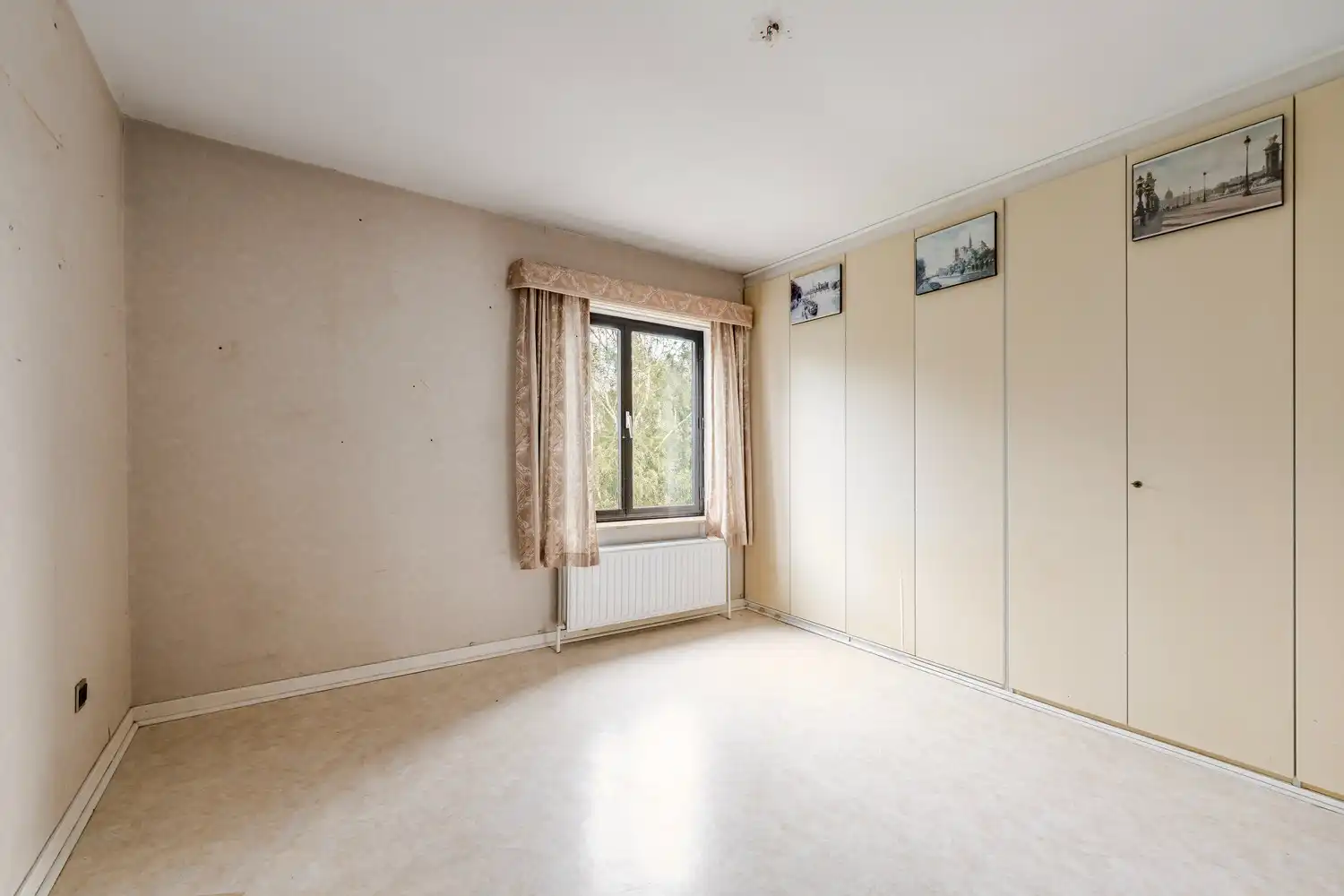 Appartement met 2 slaapkamers, garage, terras en kelder op centrale ligging foto 11