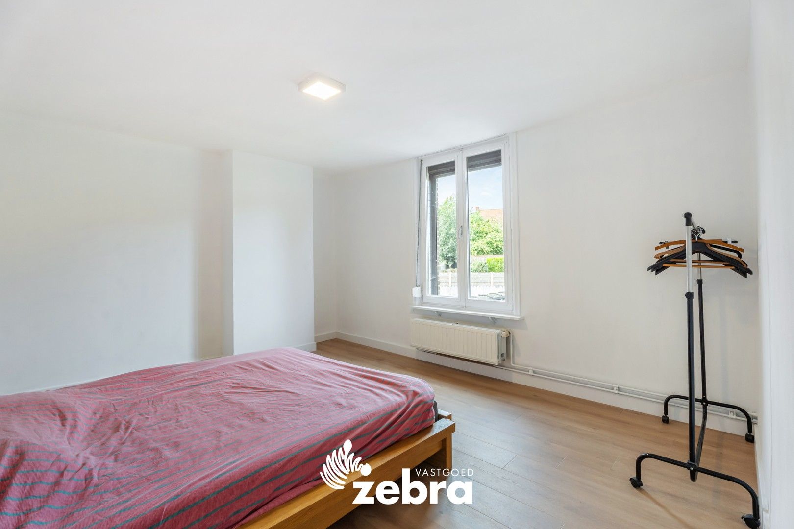 Ruime, gerenoveerde woning met 5 slaapkamers en bijgebouw te Koolskamp! foto 18