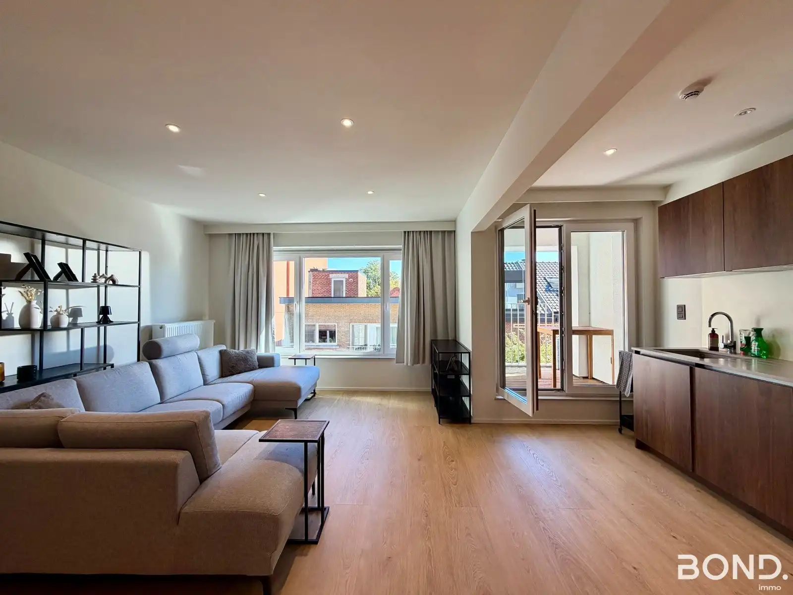 Luxueus gemeubeld appartement in hartje Leuven! foto 2