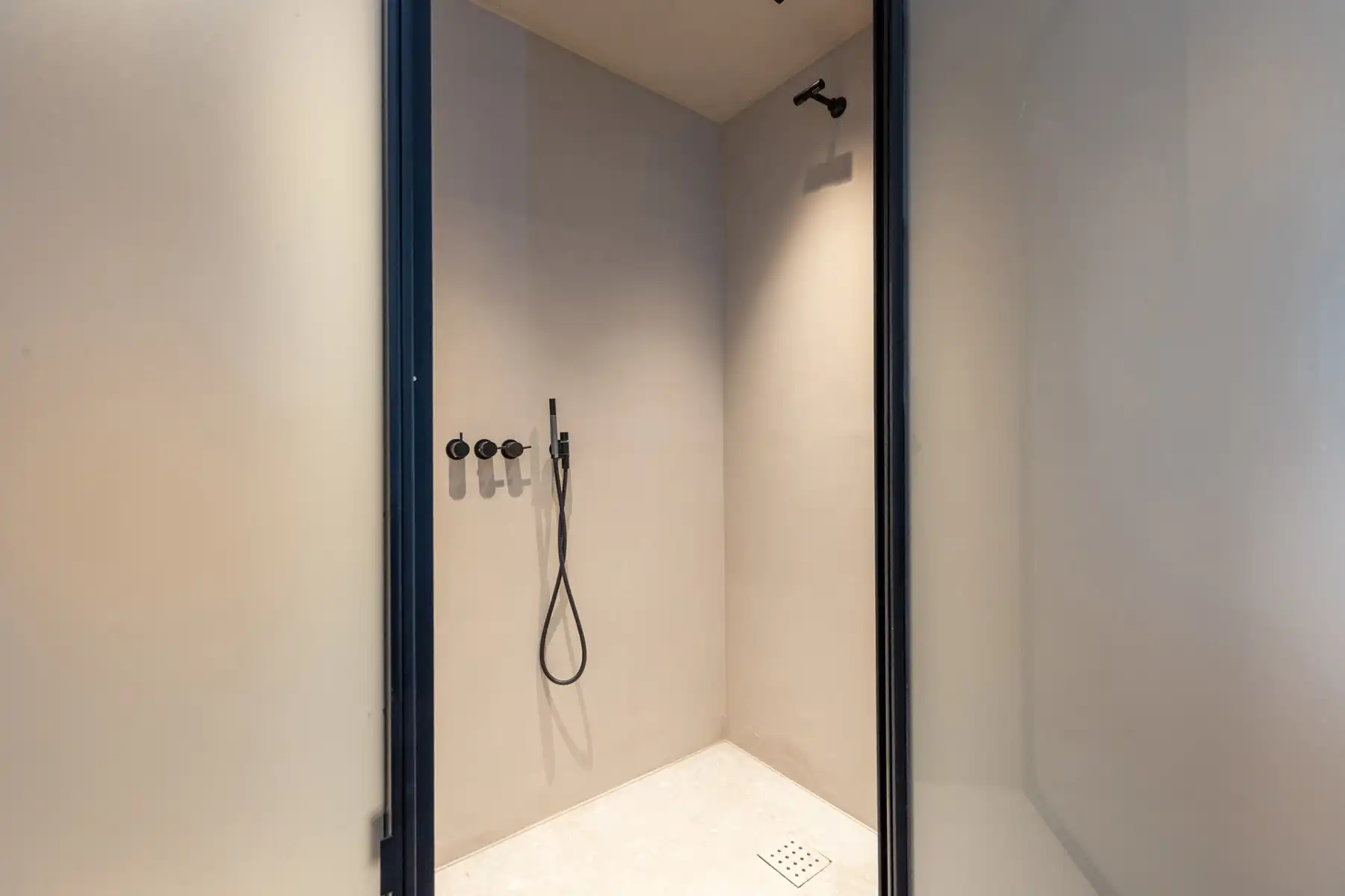 LUXUEUS PENTHOUSE MET PANORAMAZICHT foto 13