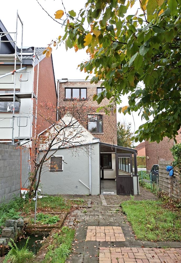 Licht te renoveren woning / 4 slaapkamers en tuin / centrale ligging foto 47
