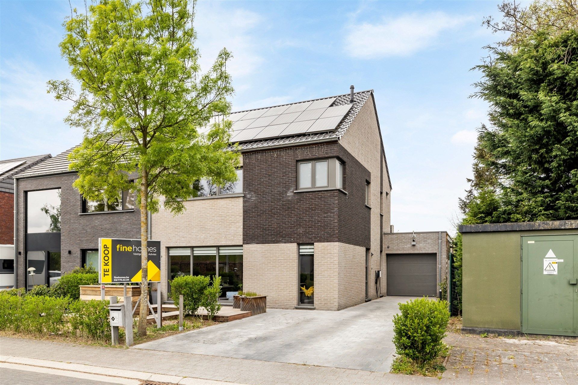 Instapklare gezinswoning gelegen in een kindvriendelijke woonwijk foto {{pictureIndex}}
