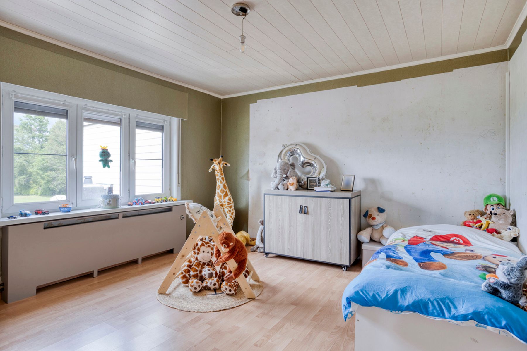 Licht te renoveren woning met zicht op groen in hartje SKW foto 15