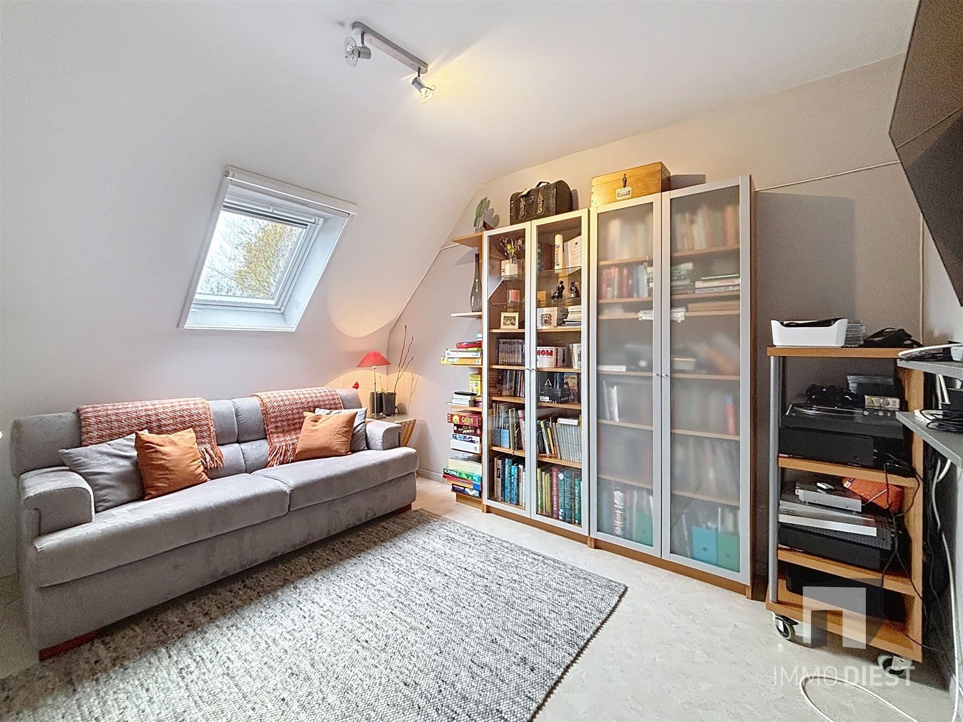 Villa met 5 slpk op 74,11are en zuidgerichte tuin foto 49