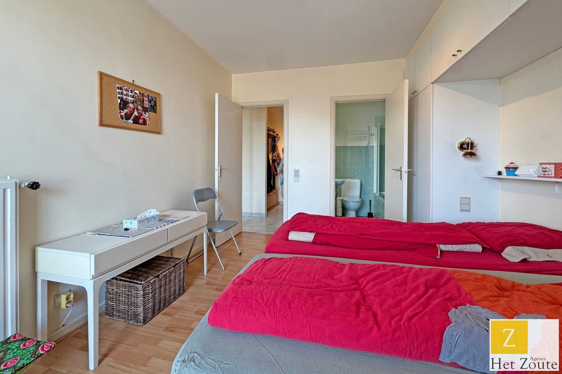 Ruim gemeubeld appartement met frontaal zeezicht te Knokke foto 8