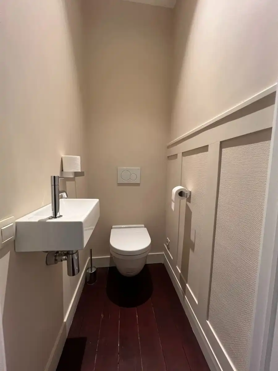 Gerenoveerd duplex appartement met tuin in centrum Leuven te huur foto 26