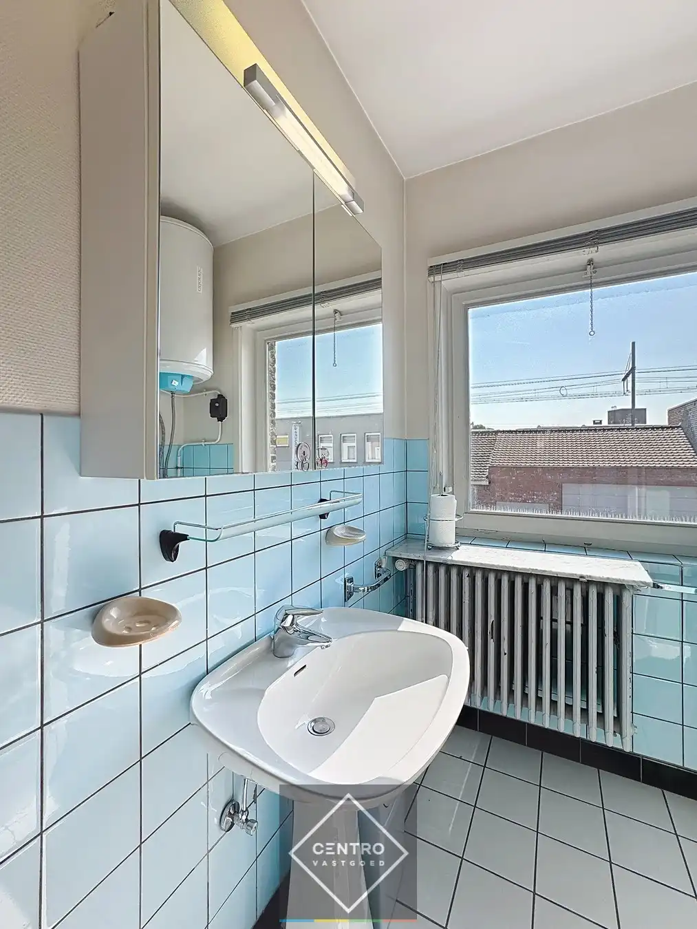 UITERST interessant gelegen woning te Sint-Andries! foto 10