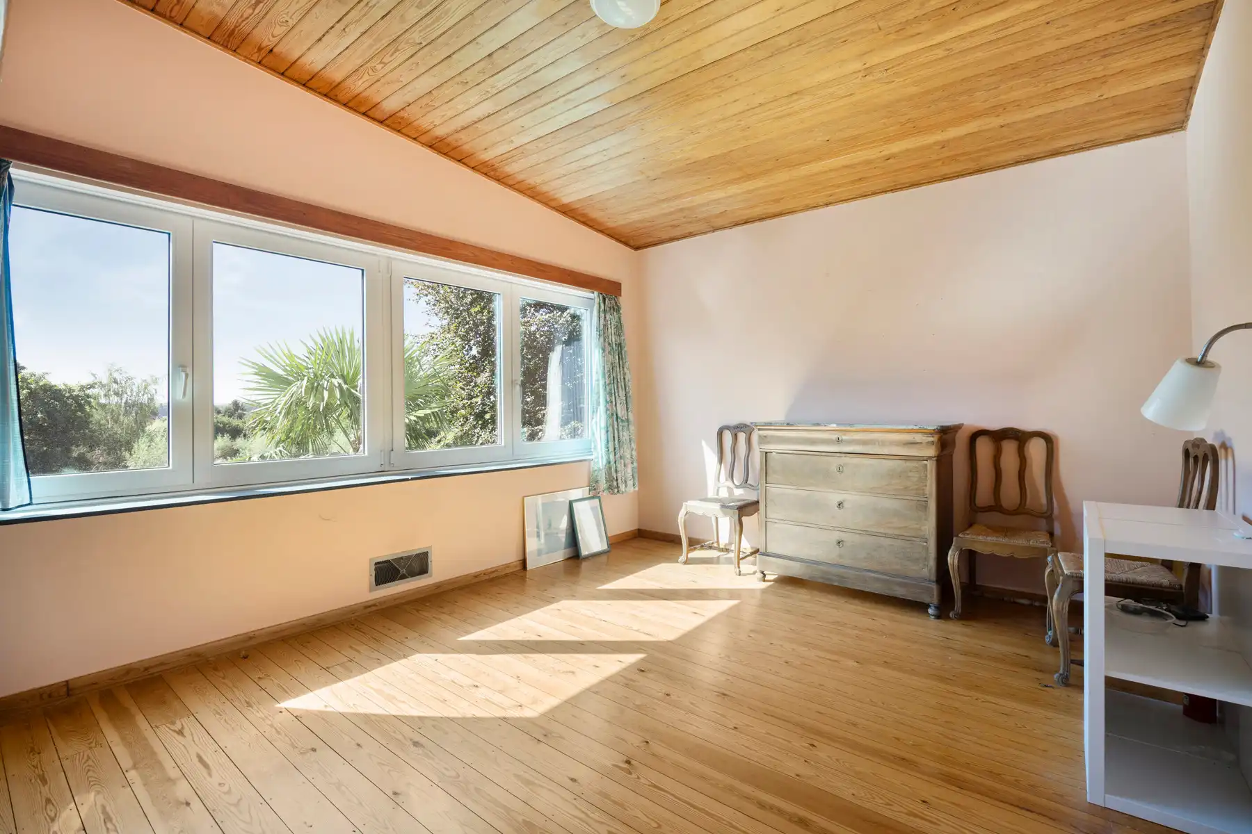 Rustig gelegen modernistische karaktervolle villa foto 12