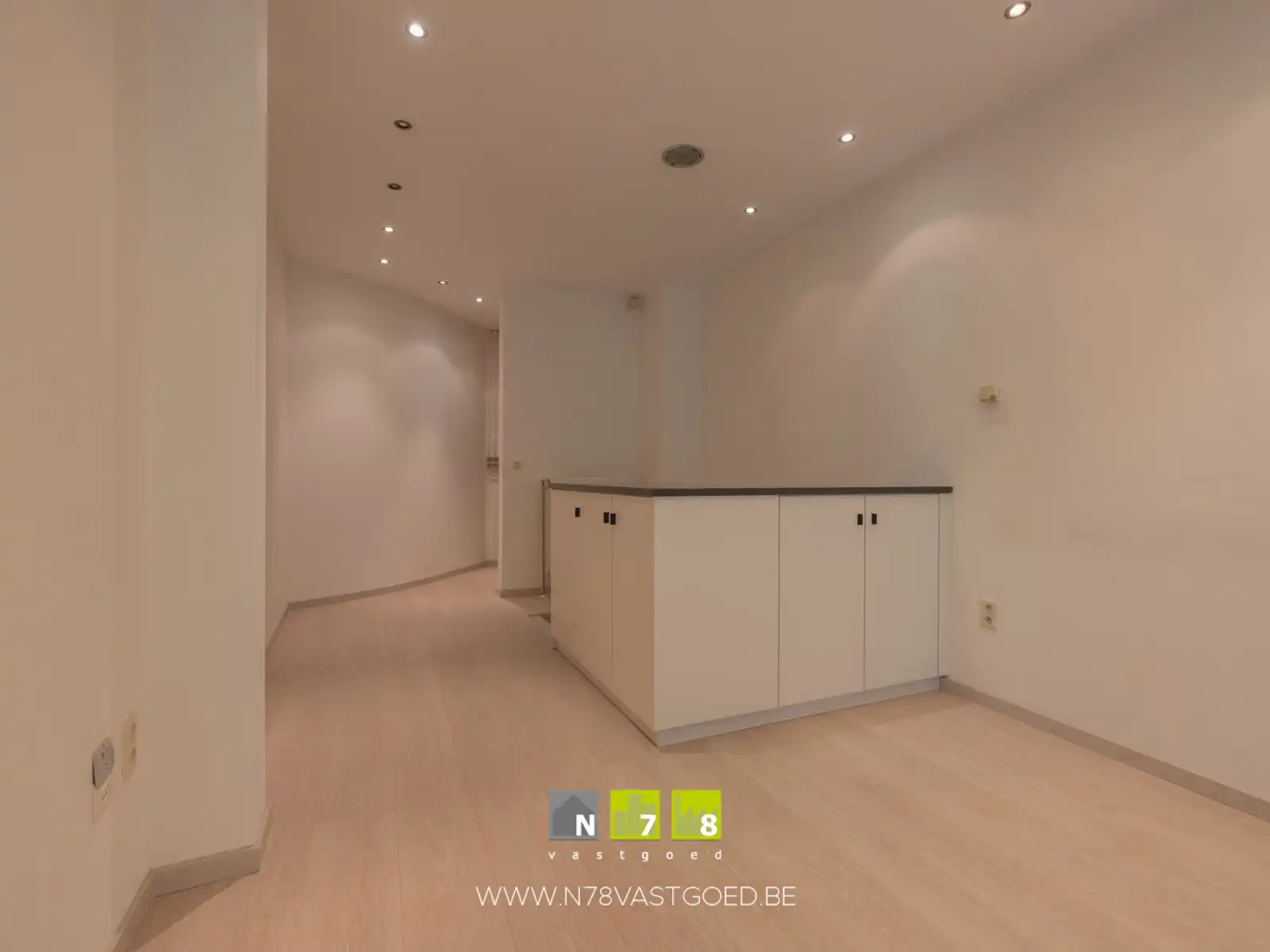 Commerciële ruimte te huur foto 4