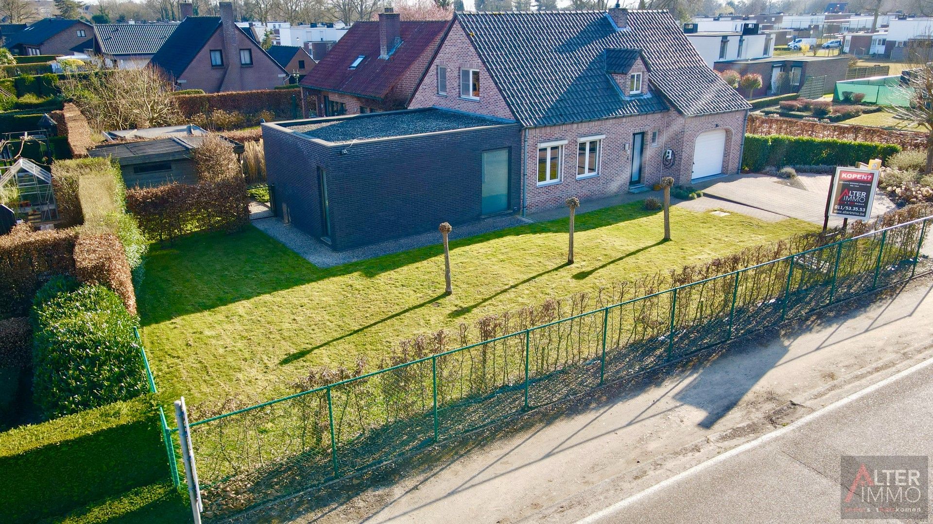 VERKOCHT! Instapklaar, gerenoveerd landhuis (205m2 NBO) met 3 slaapkamers, inpandige garage, zonnepanelen en een uitstekend EPC op een perceel van 8a 16ca - uitstekende ligging vlakbij Zolder centrum. foto 42