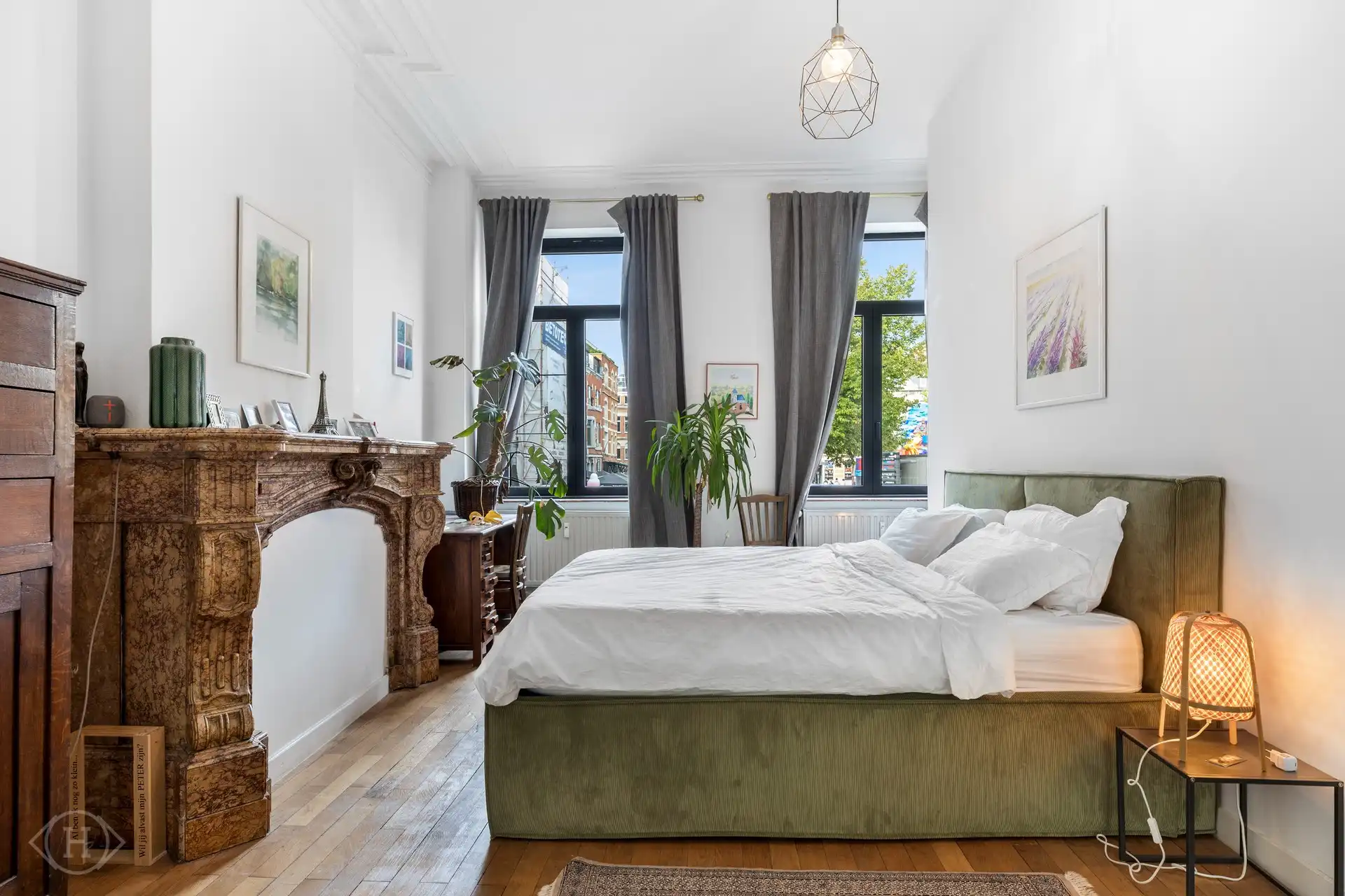Charmant 1-slaapkamerappartement met tuin aan Ladeuzeplein foto 6