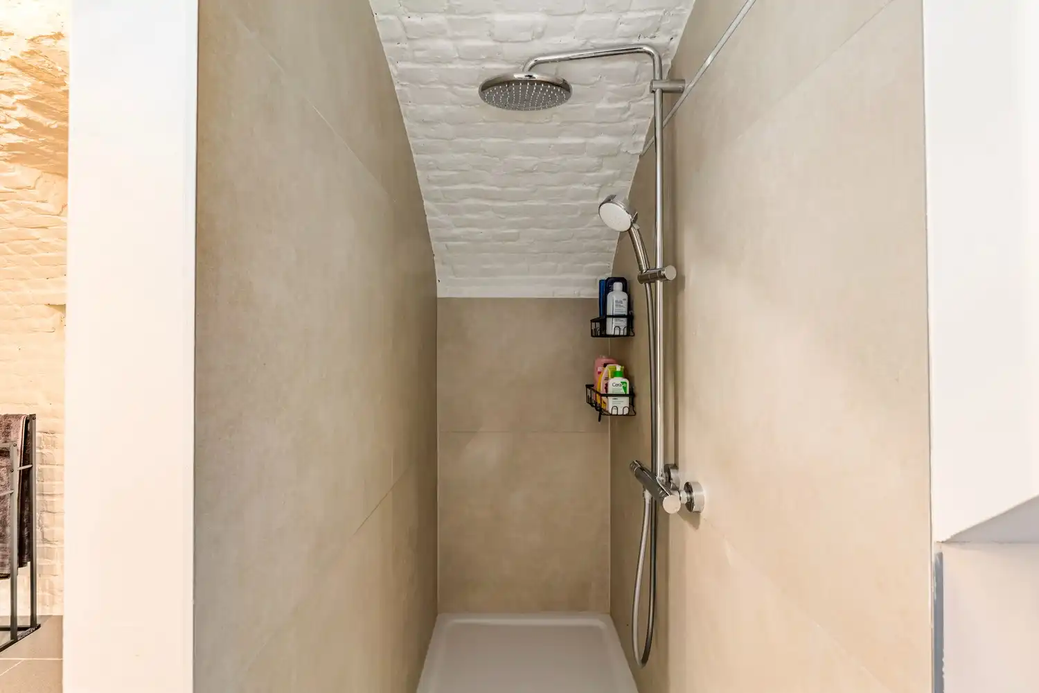 Charmant gelijkvloers appartement met 2 ruime slaapkamers en ruime koer foto 11