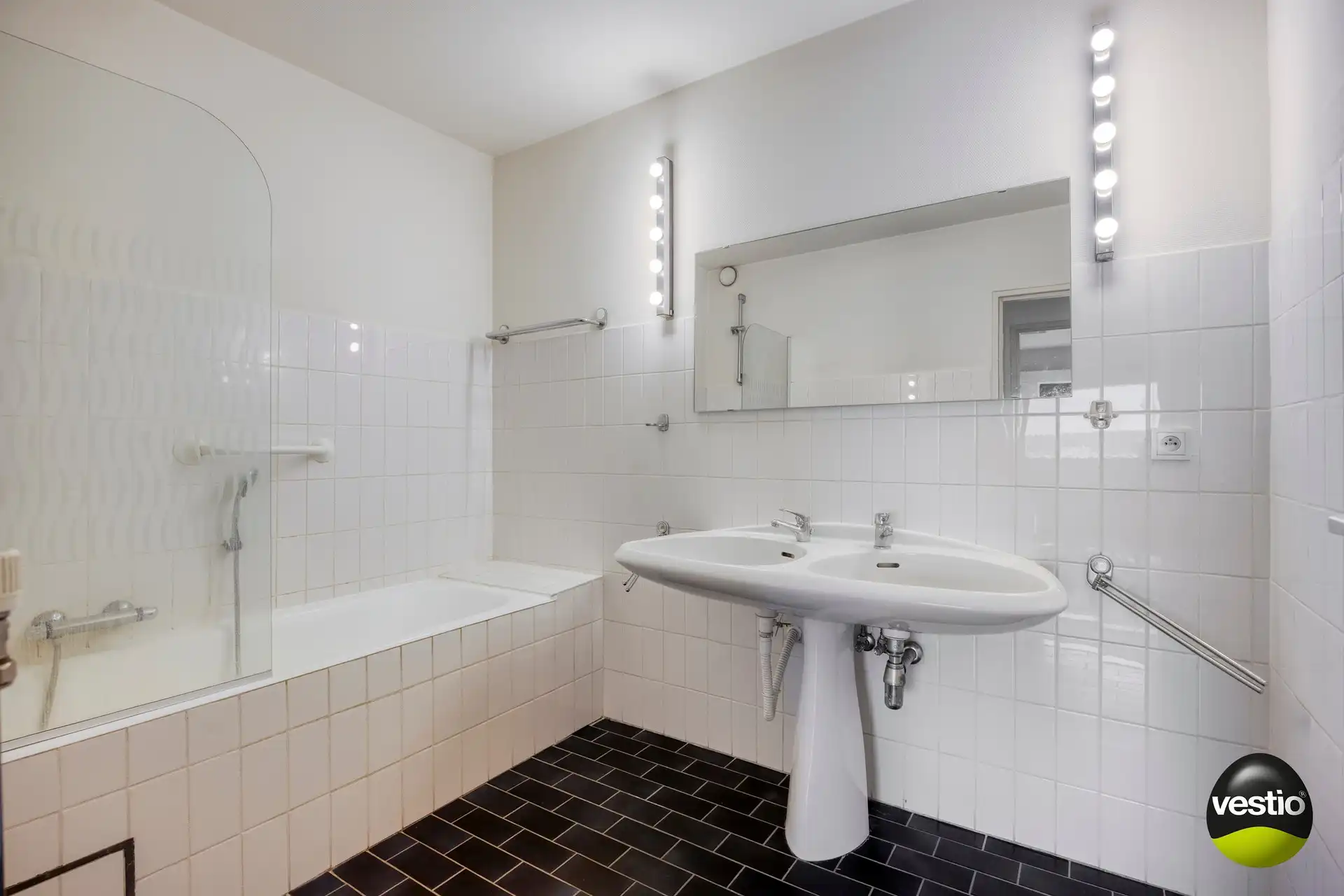 Ruim appartement met twee terrassen op centrale en rustige ligging in Hasselt foto 13
