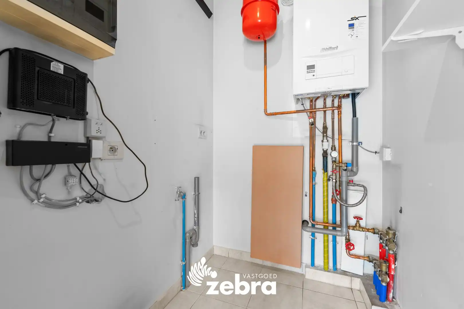 Gelijkvloers 1-slaapkamer appartement met groen zicht te Roeselare! foto 9