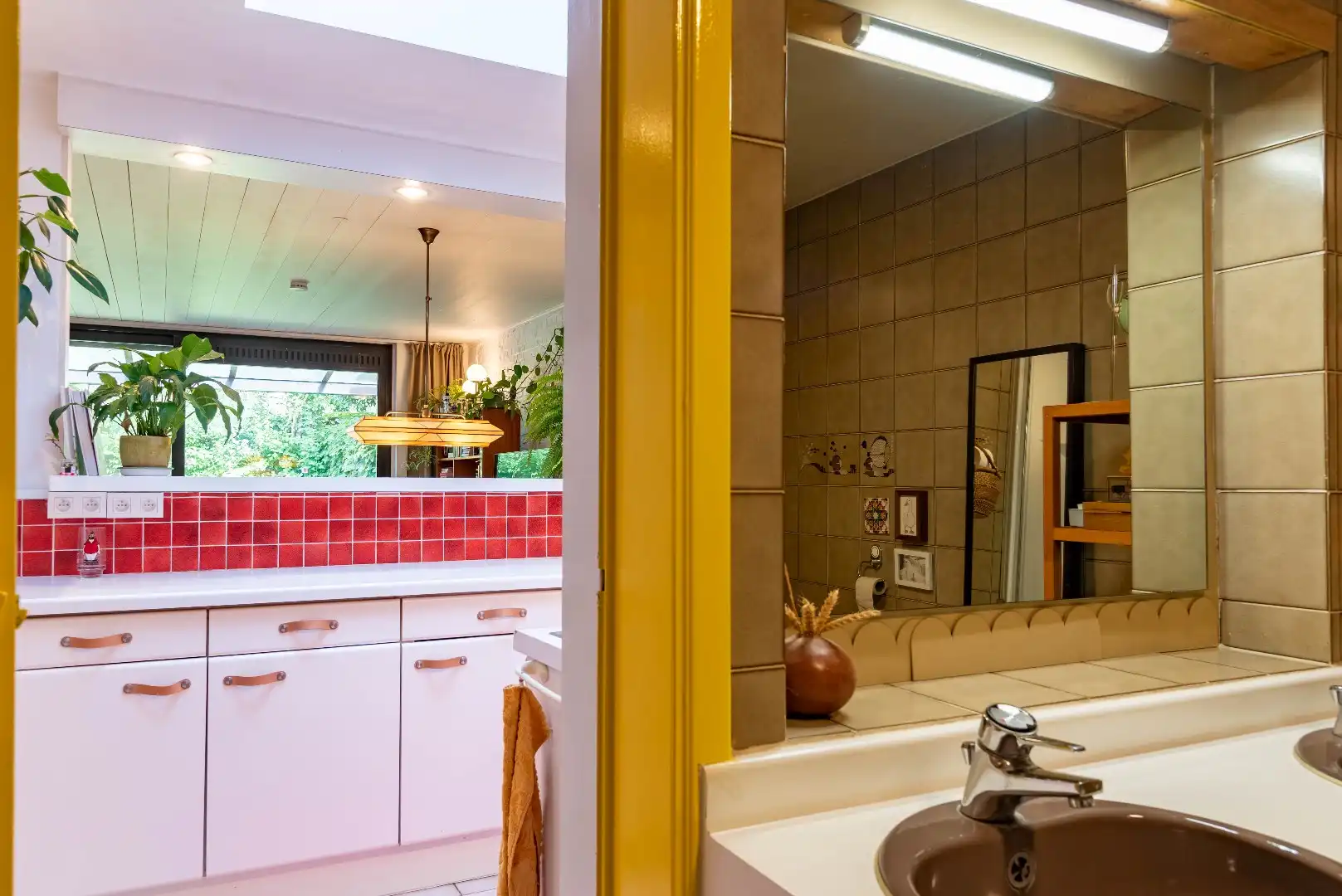 Hiddem gem met tuin in hippe buurt foto 12