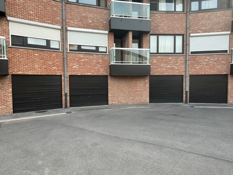 Instapklaar appartement 1ste verdiep met garage nabij centrum foto 14