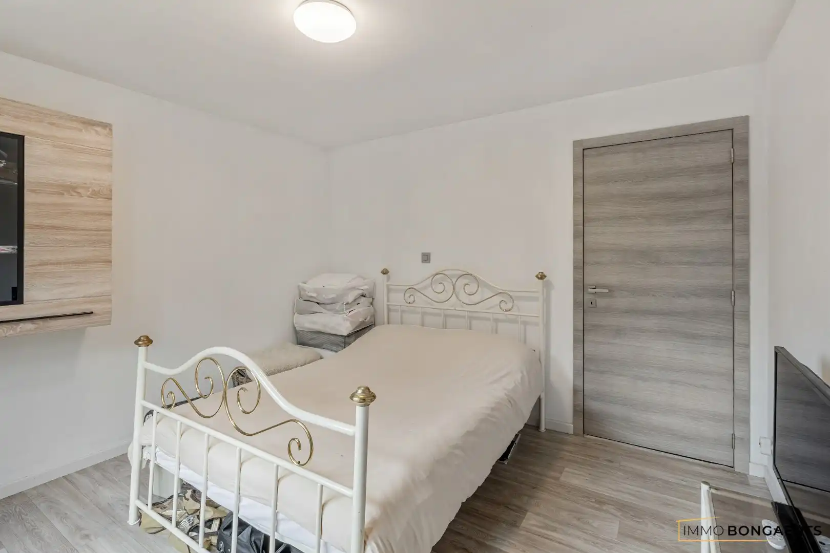 Gemeubeld appartement met 2 slaapkamers foto 11
