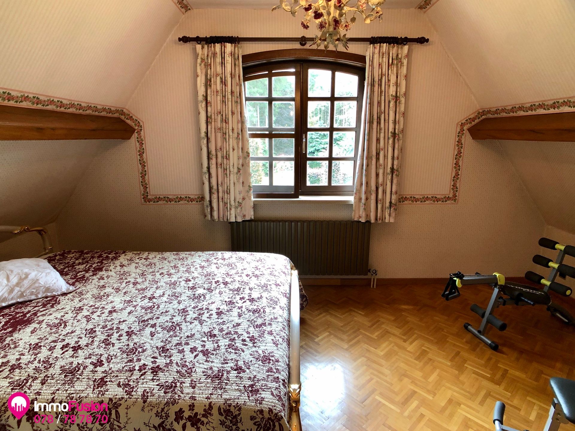 Unieke villa met bijgebouw, op ruim perceel van ca. 8.5 HA! foto 63