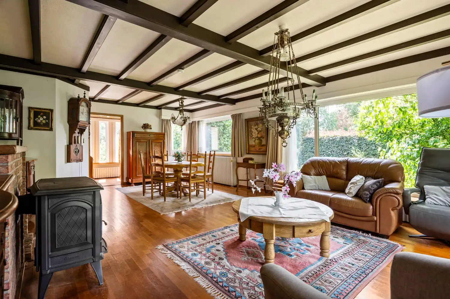 Te renoveren, alleenstaande laagbouwwoning met 3 slaapkamers op fantastisch perceel in Kalmthout! foto 4
