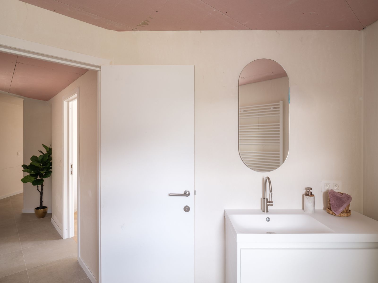 Gerenoveerd 2 slpk appartement met terras te Destelbergen foto 14