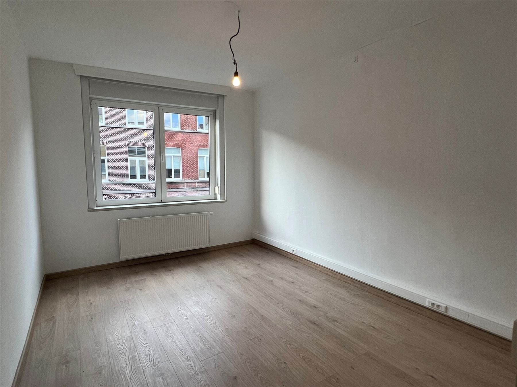 Gerenoveerd ruim stadsappartement foto 6
