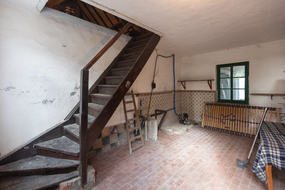 Hoeve met stallen op 3780 m² aan de grens met Elsegem foto 28