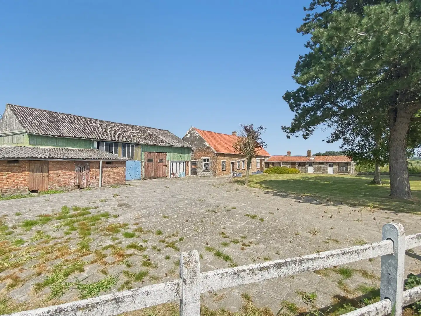 Authentieke hoeve met bijgebouwen en prachtige verzichten in Houtem (Veurne) foto 10