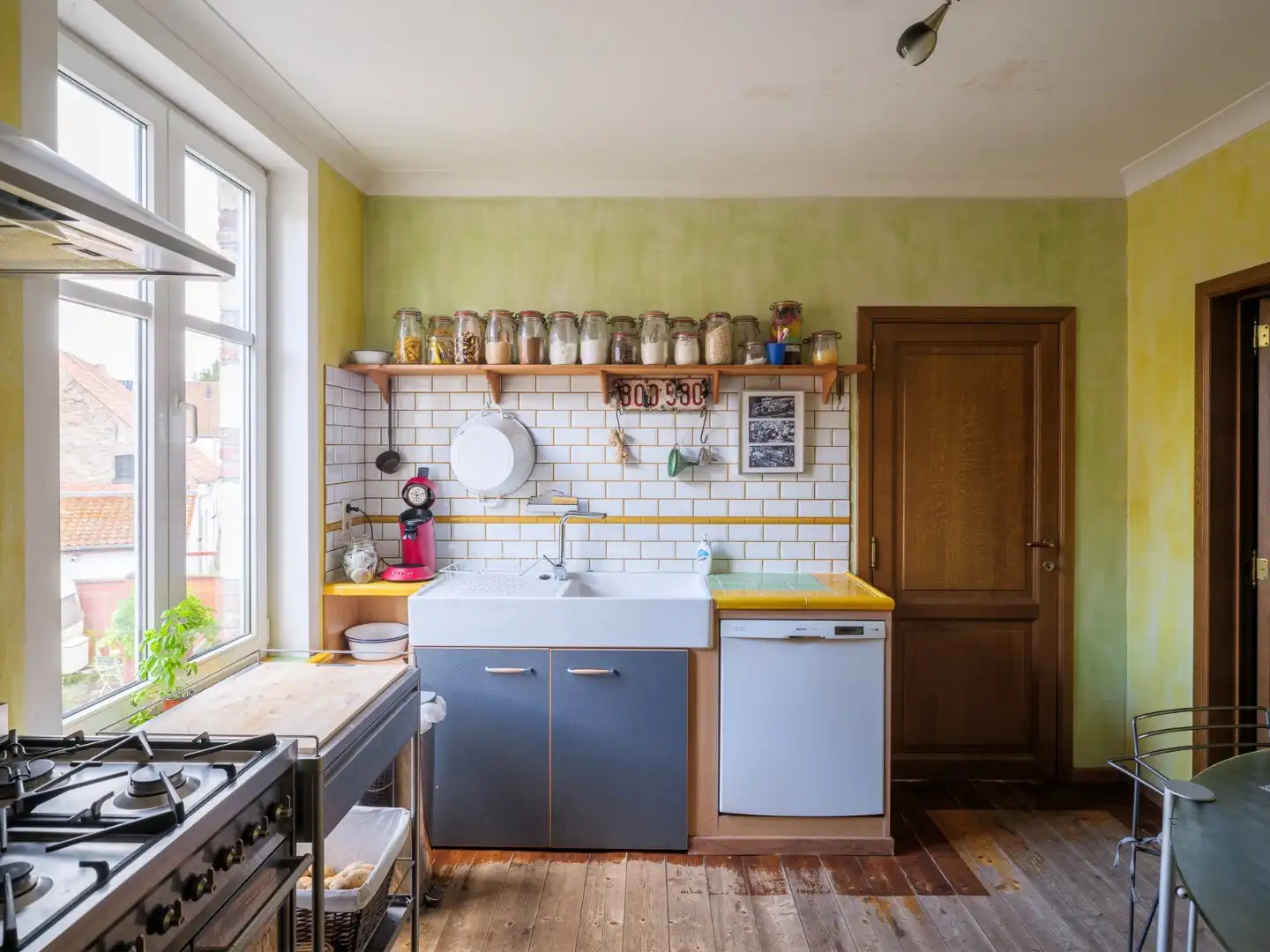 Karaktervolle burgerwoning met stadstuin op het dorpsplein van Zwijnaarde foto 10
