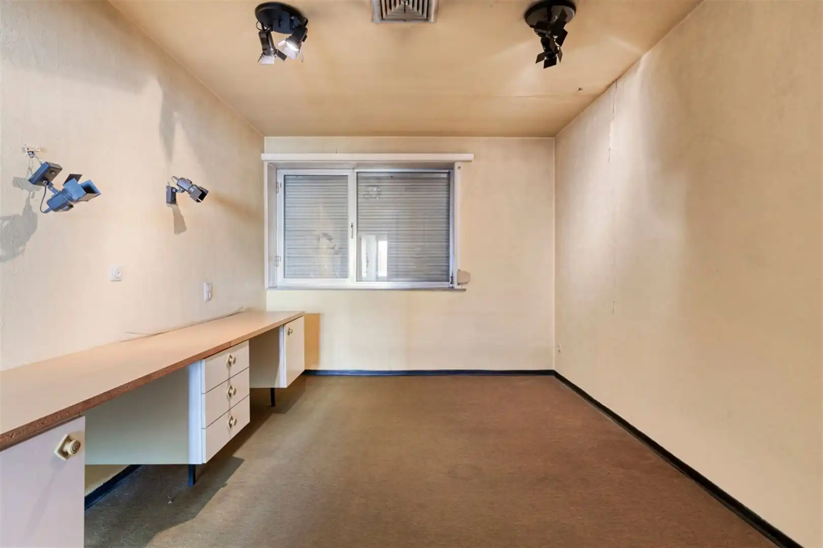 Knusse woning in deelgemeente Leupegem foto 23
