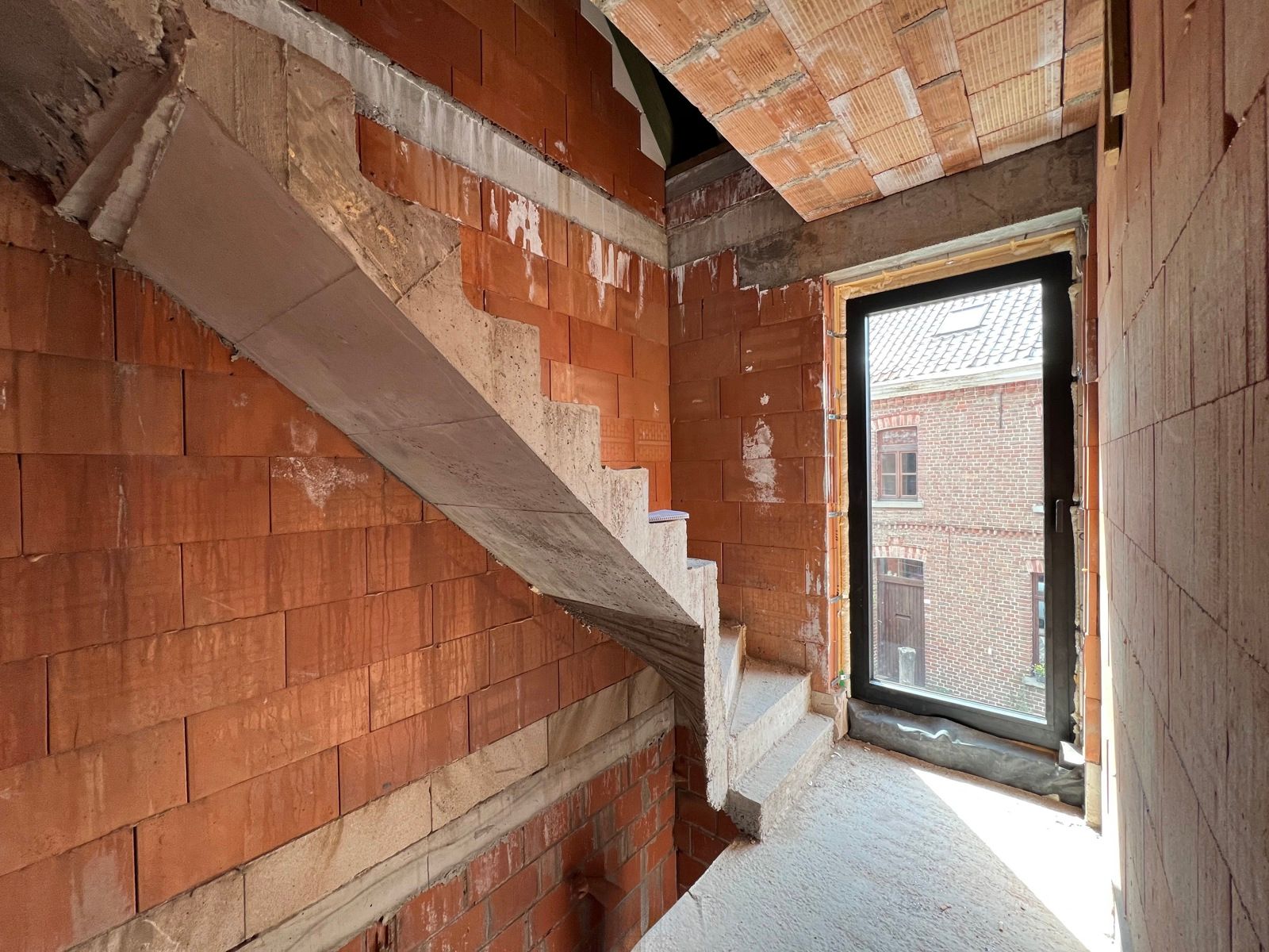 Super gelegen woning met tuin in het landelijke Aaigem foto 19