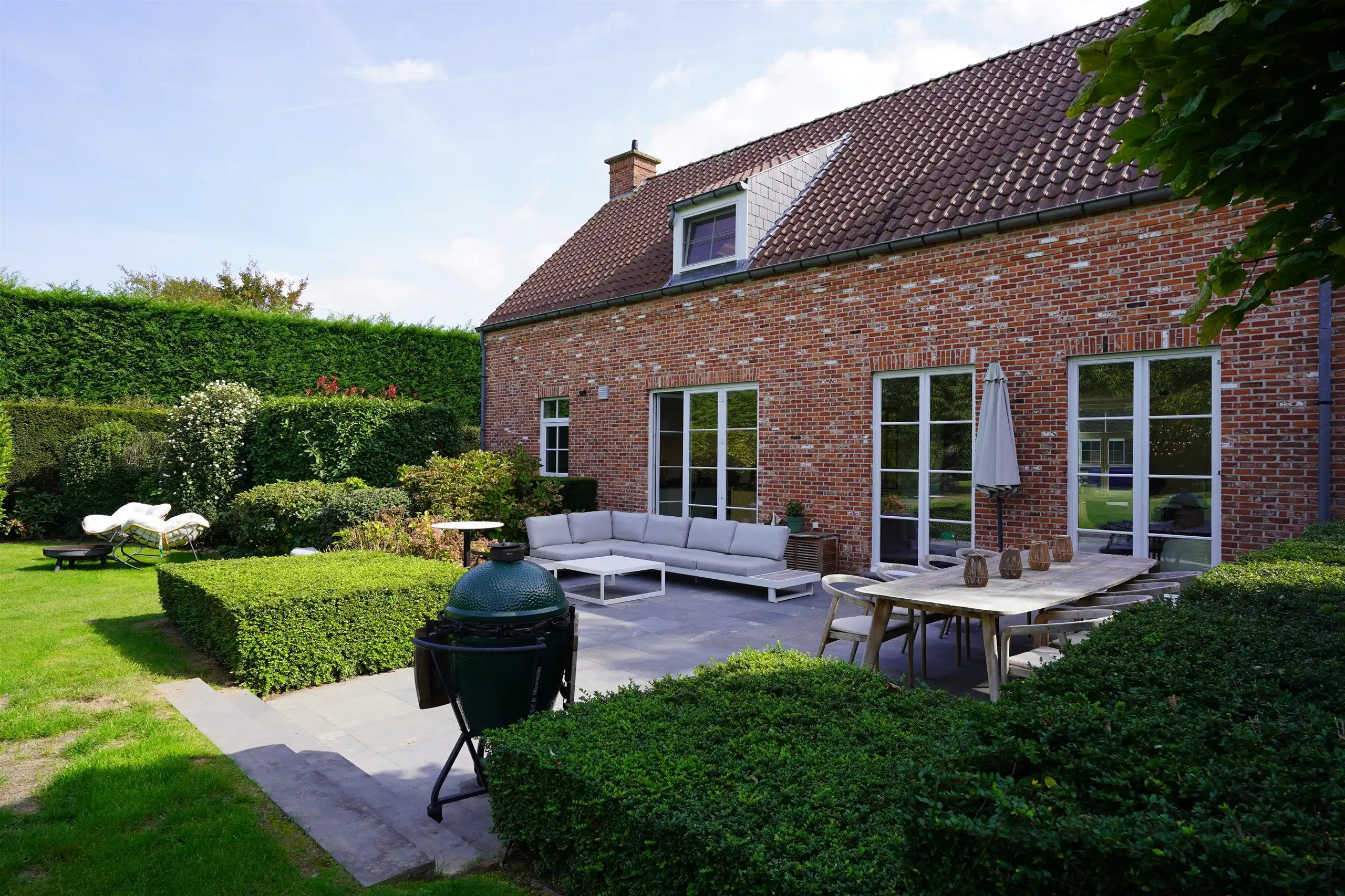 Totaal gerenoveerde eigendom op 1.245 m² nabij Kortrijk foto 2