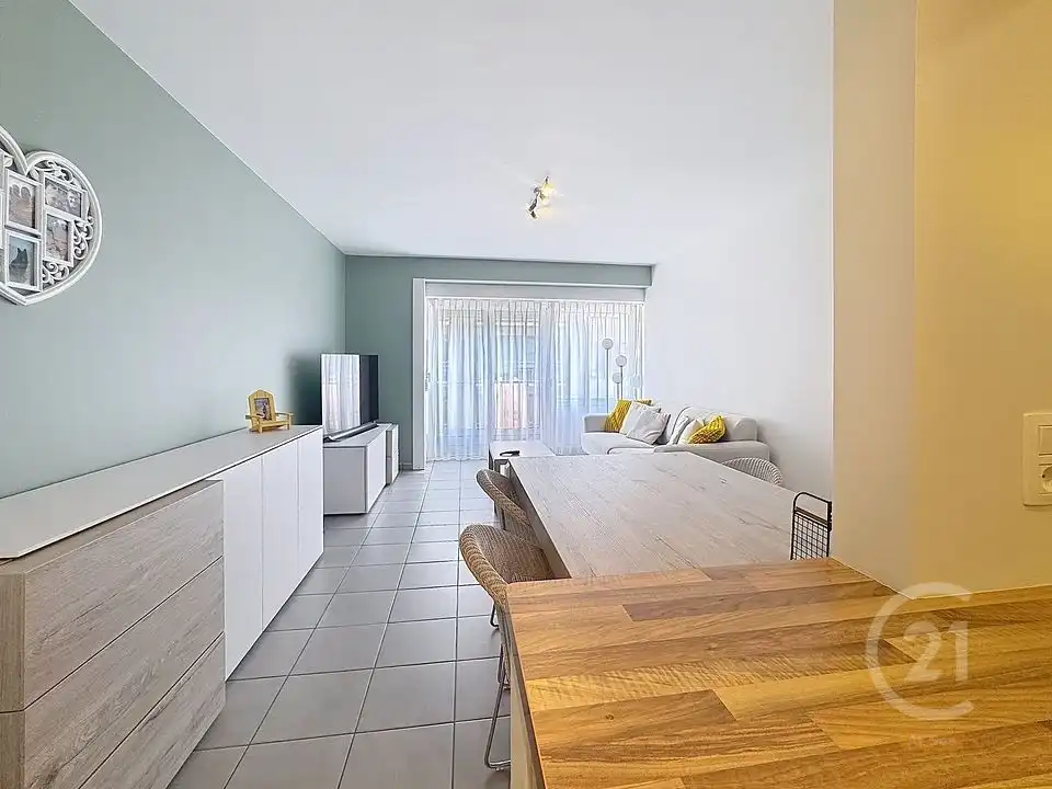 Ruim en volledig gerenoveerd appartement op centrale ligging in Westende-Bad foto 8
