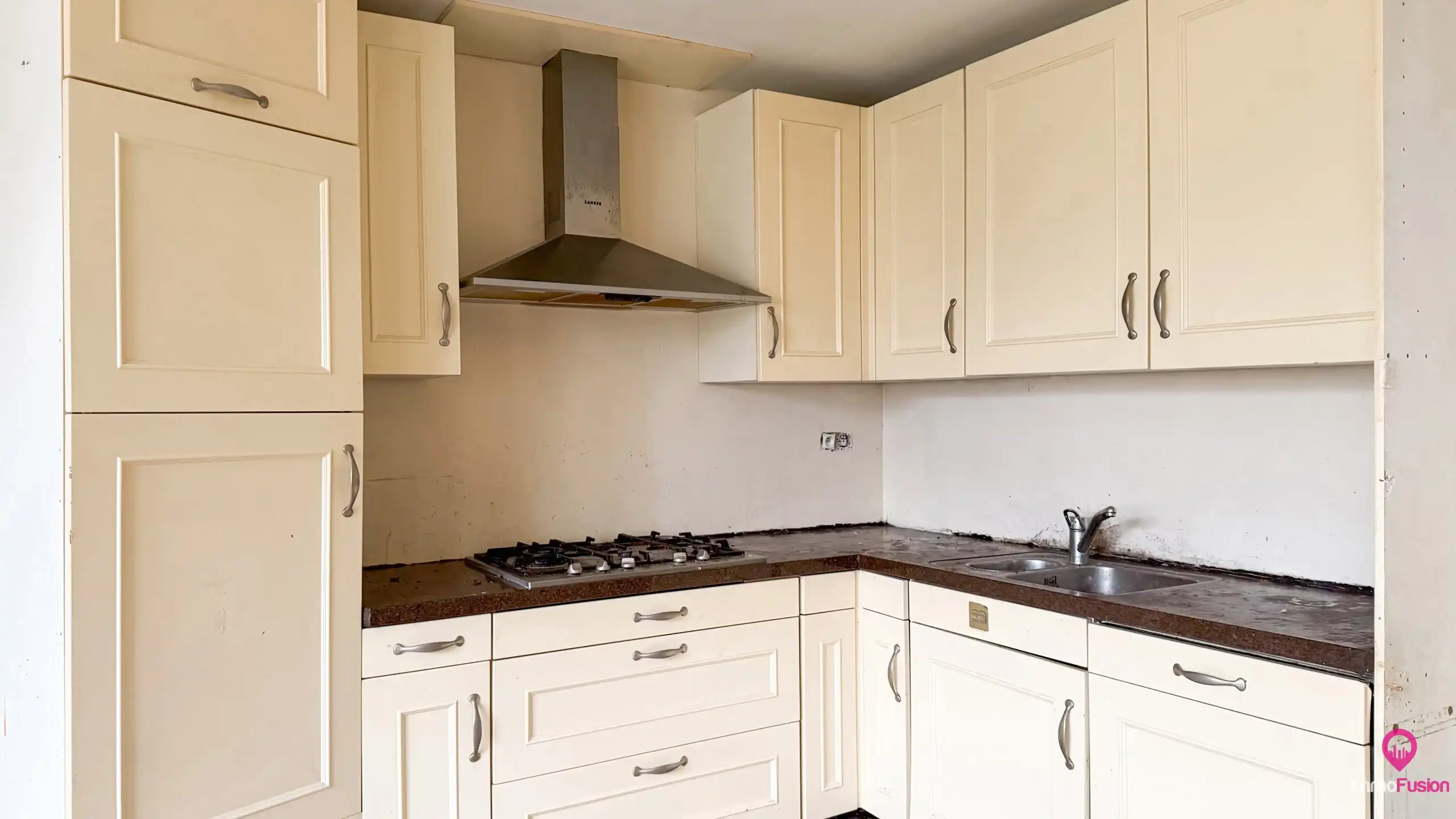 Op te frissen halfopen woning op toplocatie op de Lindeman foto 8