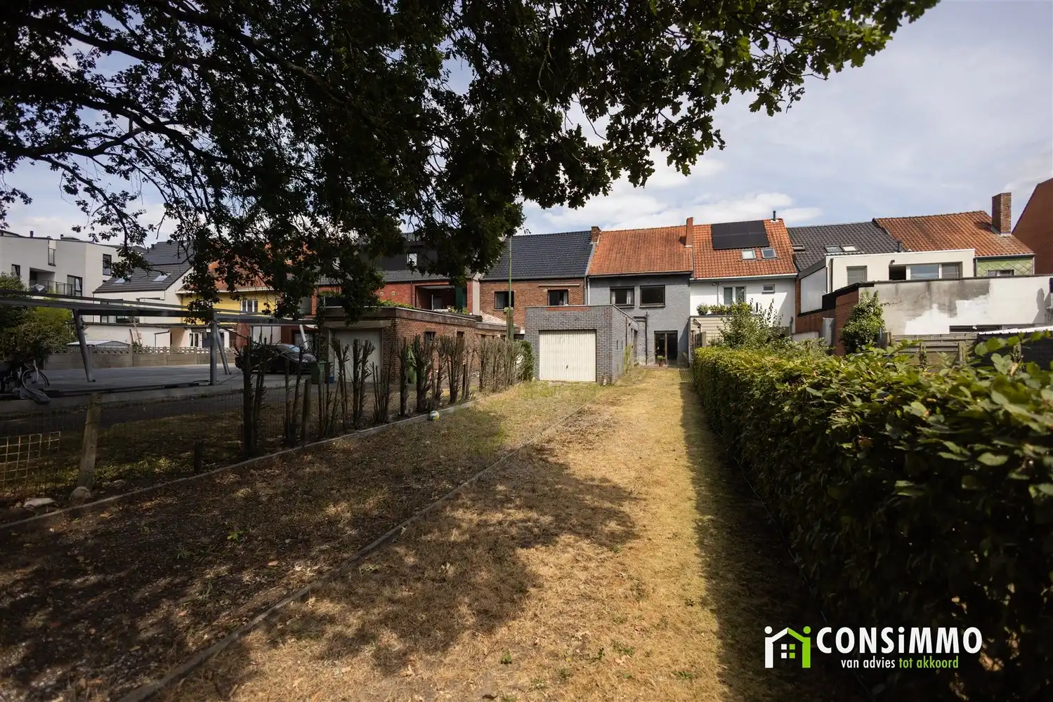 Renovatiepand met bijzonder veel potentieel in Genk-Waterschei foto 25