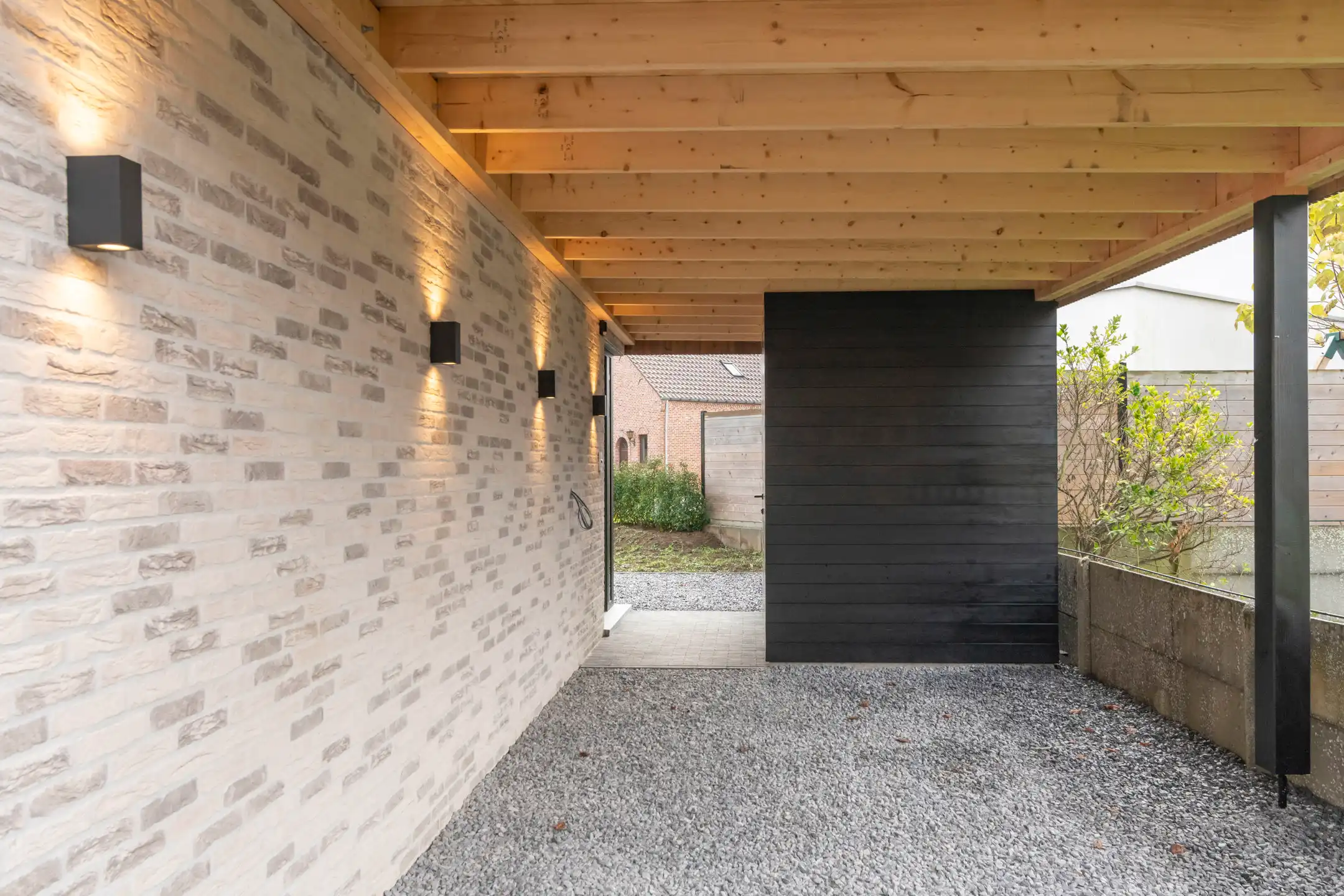 Instapklaar appartement met tuin en carport op toplocatie foto 27