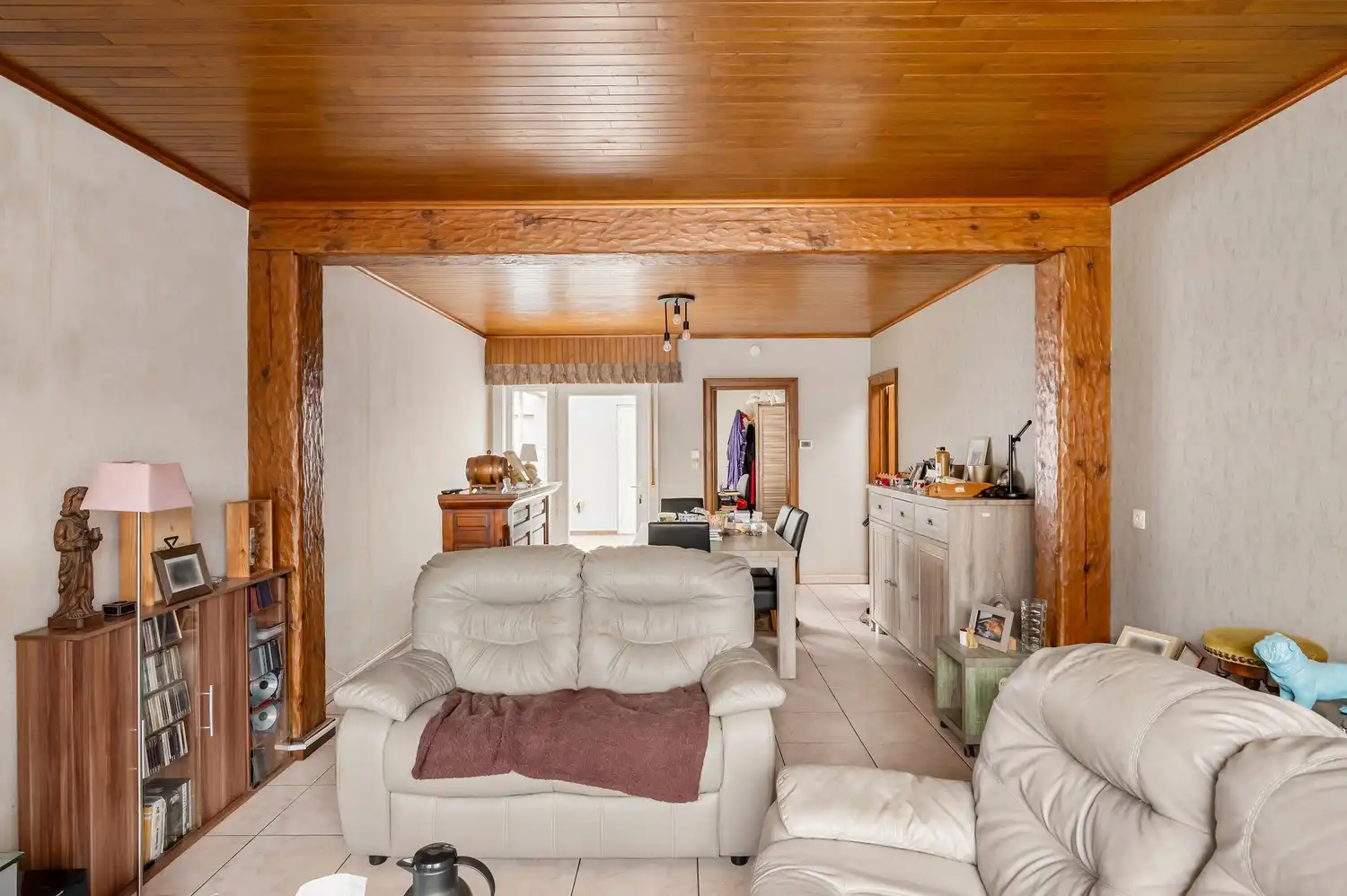 TE RENOVEREN WONING OP GOEDE LOCATIE + MAGAZIJN foto 13