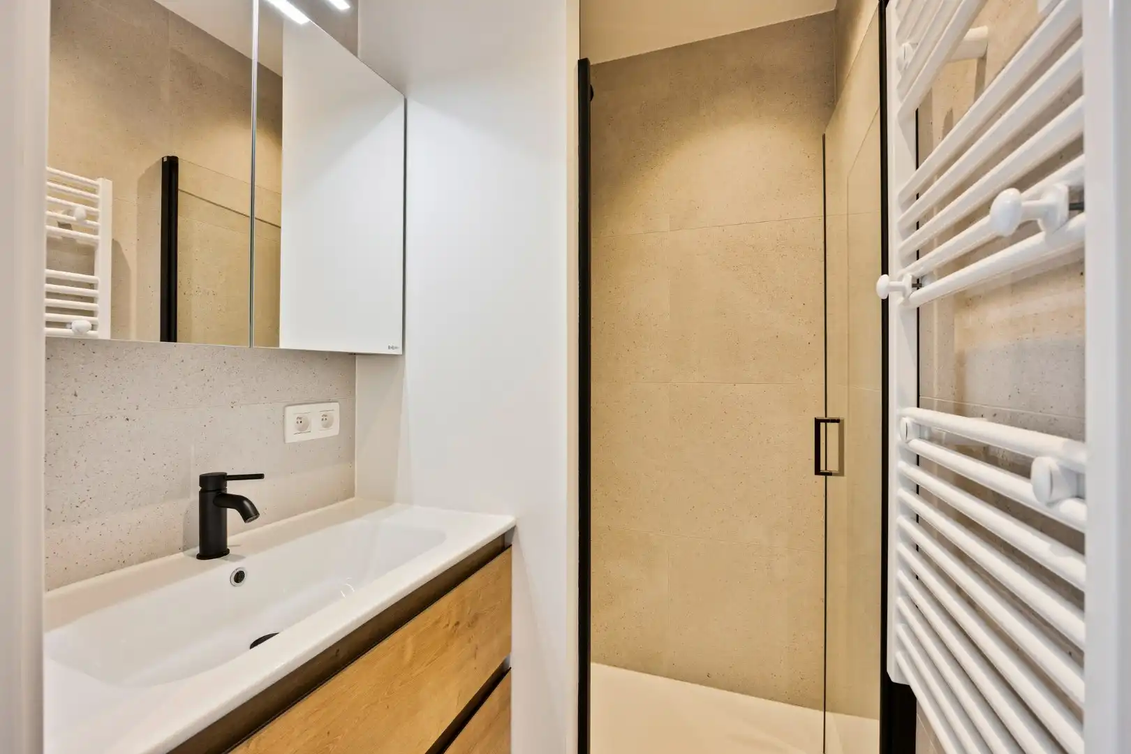 Totaal gerenoveerde woning met 3 slaapkamers, 2 badkamers, tuin en terras in Kessel-Lo! – EPC 14 kWh/m² - bewoonbare opp. 152 m² foto 23