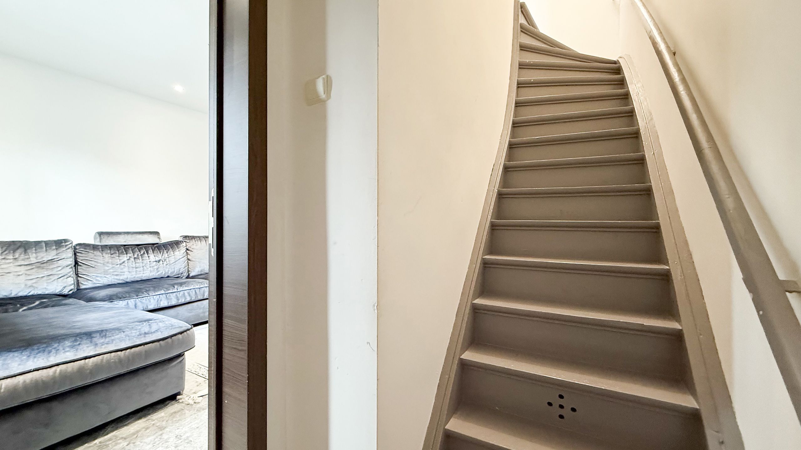 Instapklare vernieuwde woning van 170m² met 3slpks! foto 15