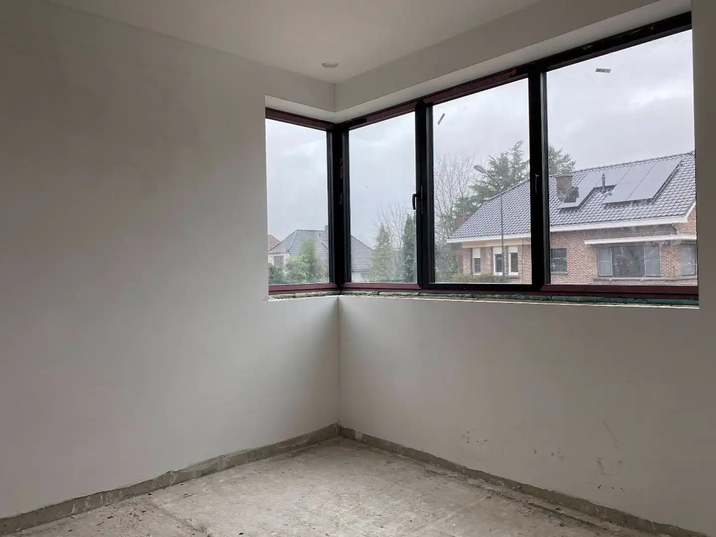 Luxueus én energieneutraal nieuwbouw villa-appartement  van 168 m² met 3 slaapkamers + 2 ondergrondse staanplaatsen + ruime kelder in kleine residentie te Schil foto 11