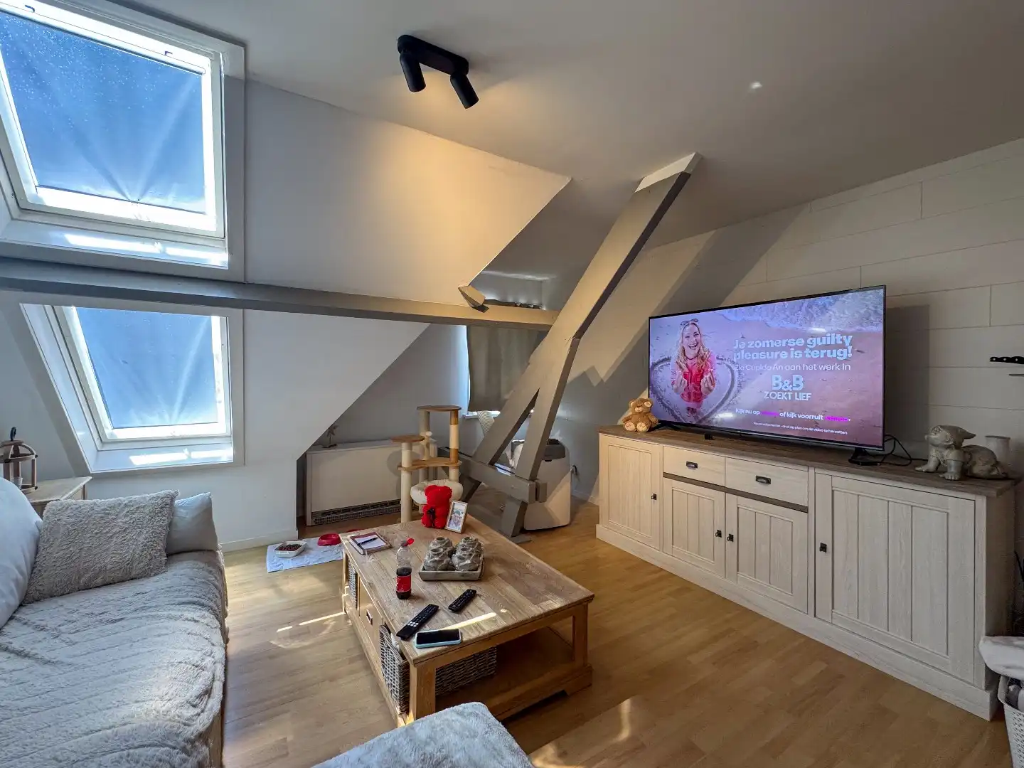 Zeer centraal gelegen appartement met 1 slaapkamer foto 3