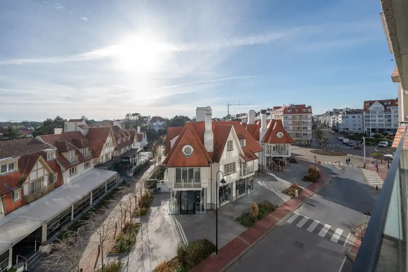 Toplocatie in het Zoute: gerenoveerd appartement met mooi terras en open zicht  foto 12