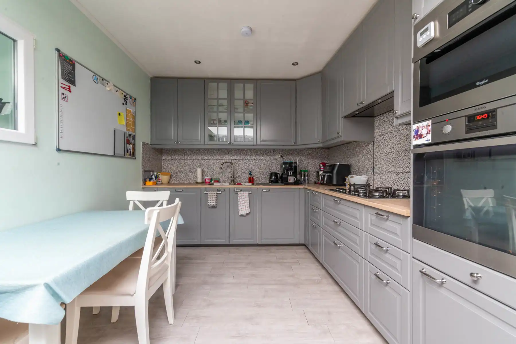 Eéngezinswoning met garage en tuin nabij het centrum foto 6