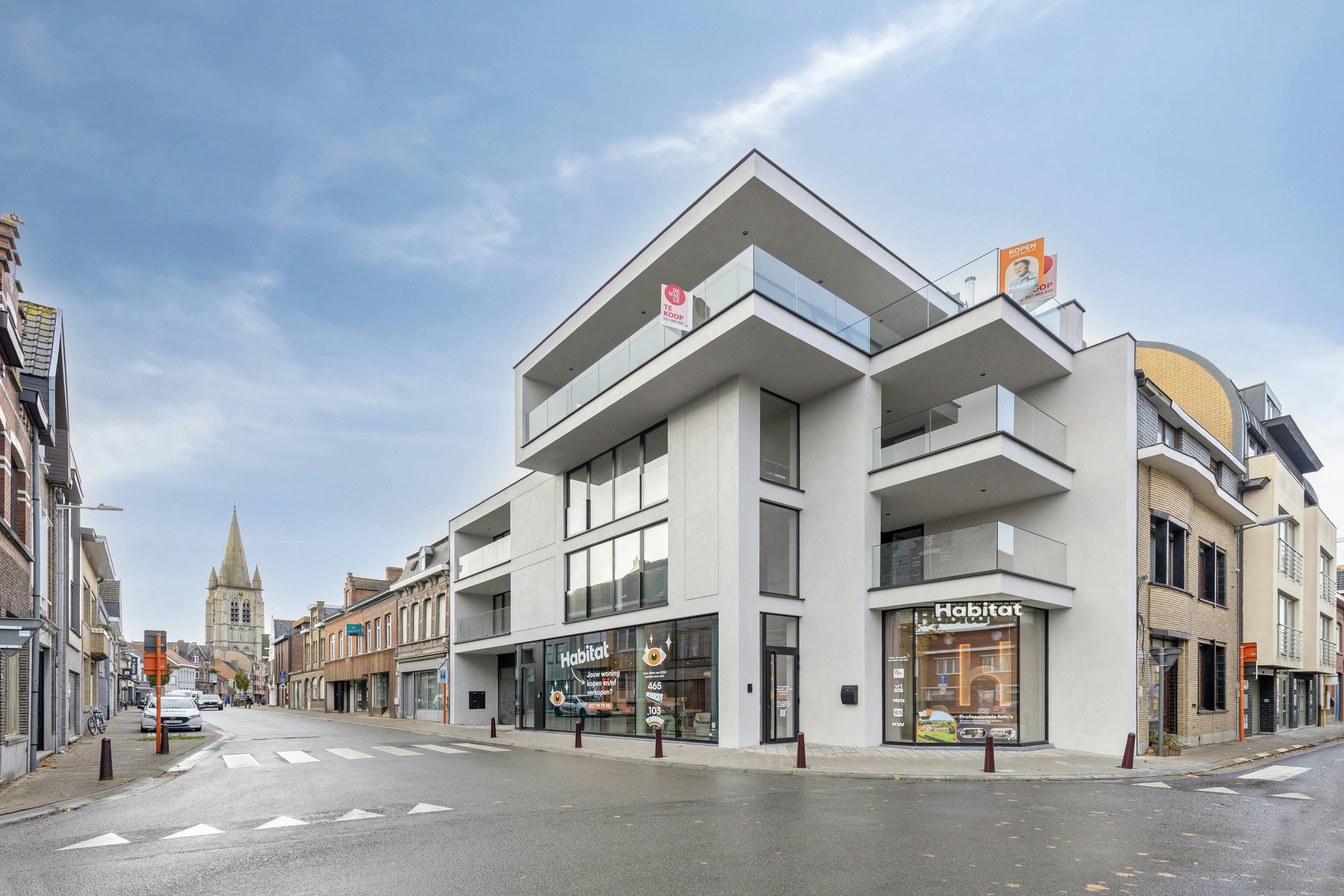 Penthouse te koop in de Casselstraat in Poperinge foto {{pictureIndex}}