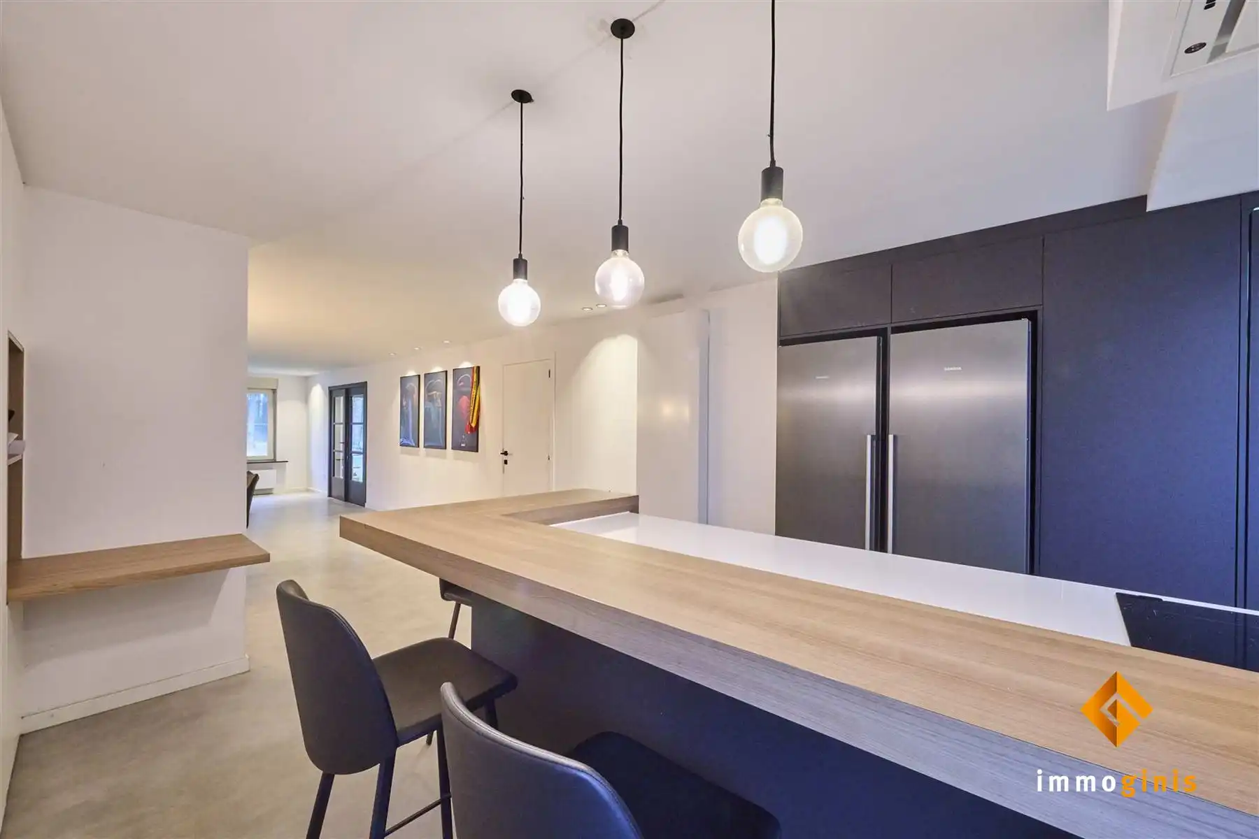 Ruime, gerenoveerde woning met 6 slaapkamers en loods (180m²) op een perceel van 71a44ca. foto 11