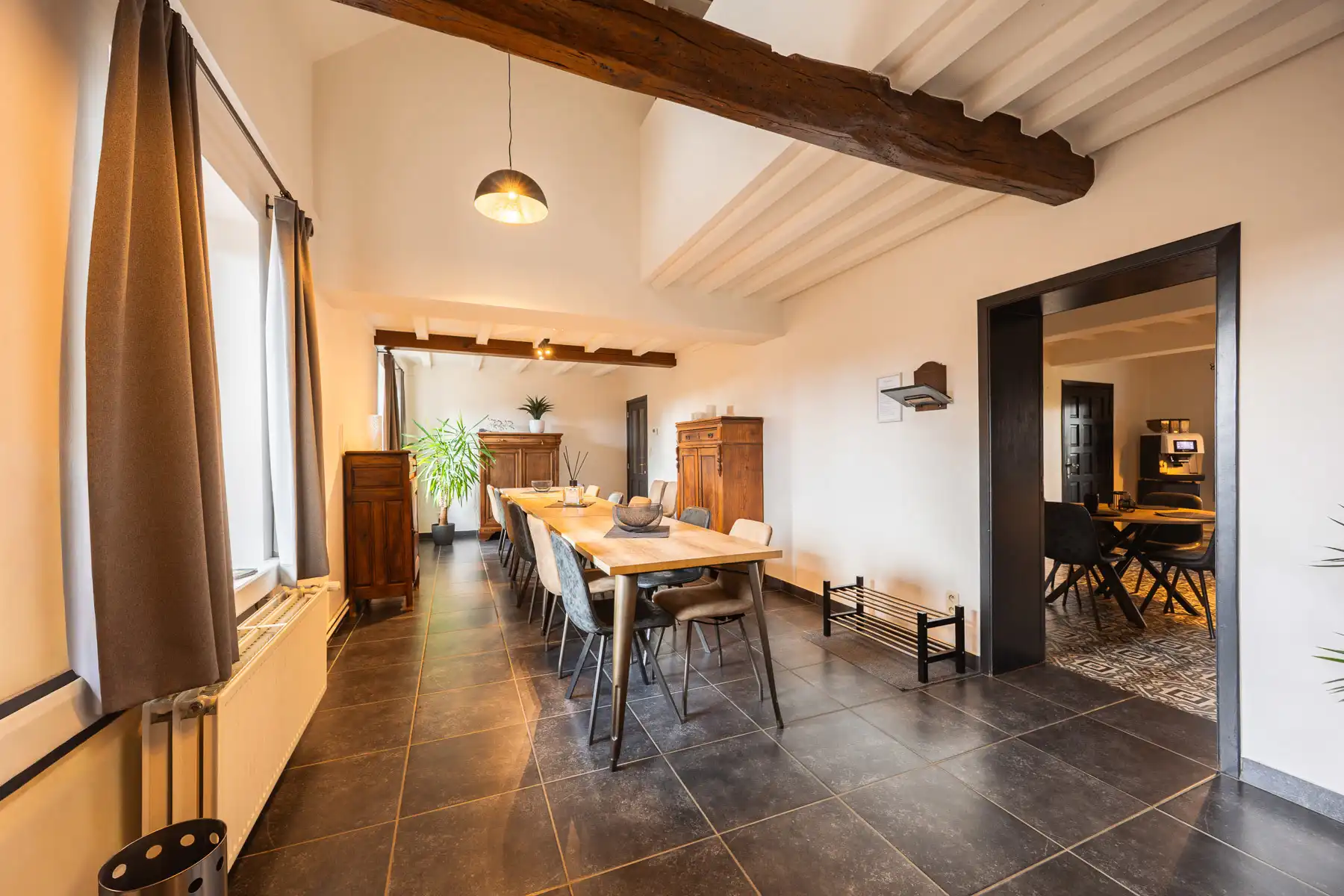 Prachtig landhuis met uitzonderlijk veel ruimte foto 4