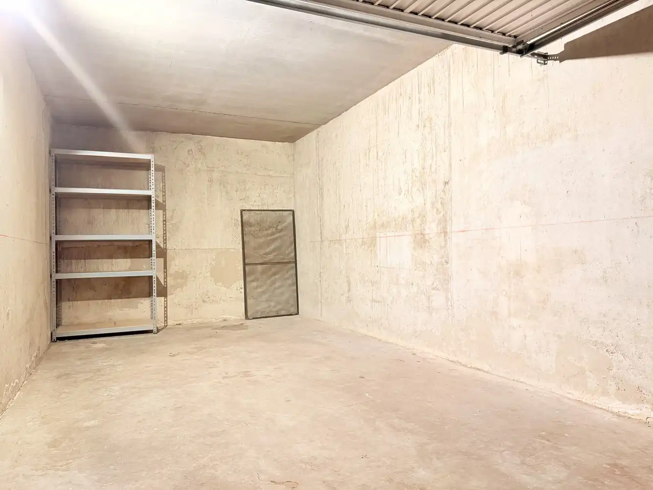 Ruim appartement MET garage in het centrum van Koekelare foto 9
