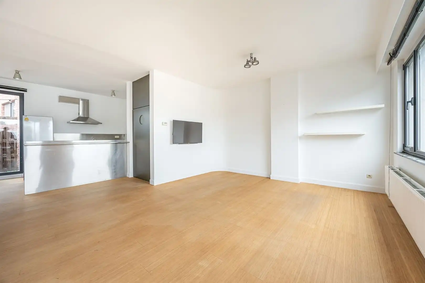 Licht appartement met 2 slaapkamers aan het Zuidpark foto 4